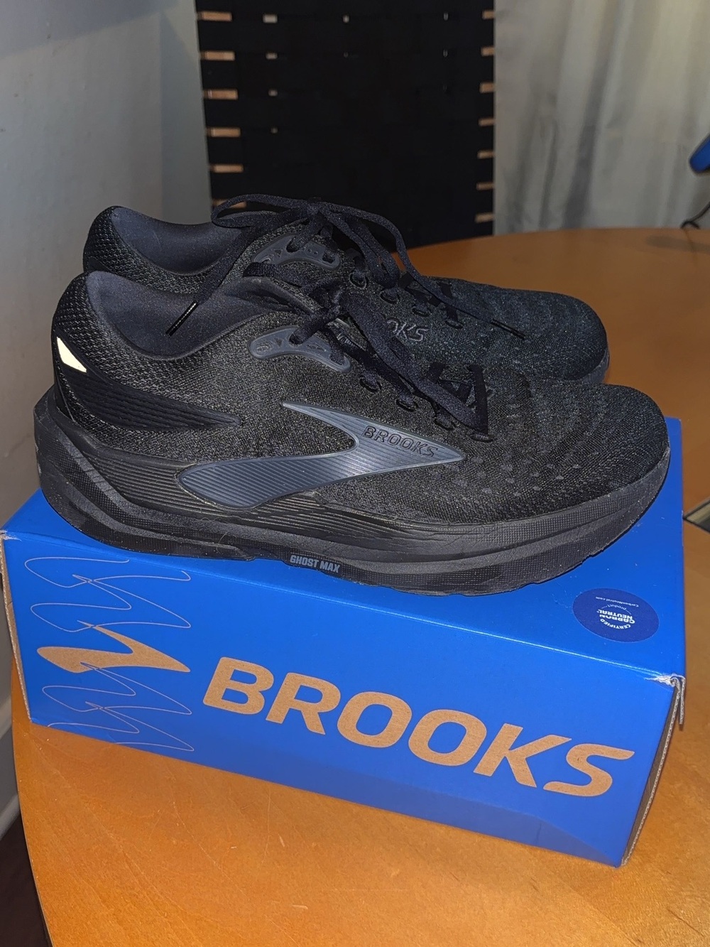 Brooks Woman’s Ghost Max 3 Running/Walking Shoes - Black 9.5 wide